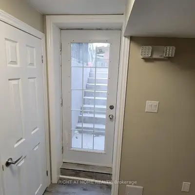 Detached in Pickering