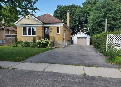 991 Hortop Street Main, Oshawa, On L1g 4p4