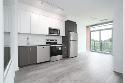 1010 Dundas Street E 516, Whitby, On L1n 2k2
