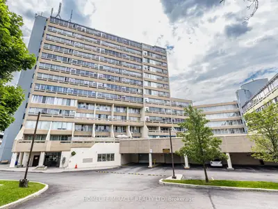 Condo Apartment in Toronto