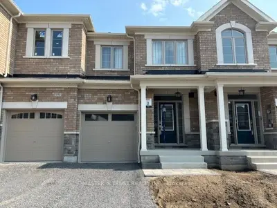 Att/Row/Townhouse in Pickering