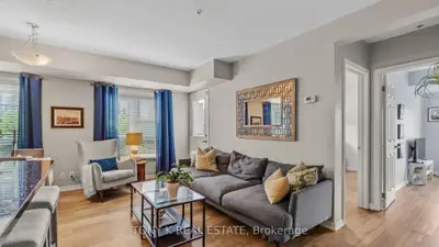 10 Mendelssohn Street 123, Toronto E04, On M1l 0g7