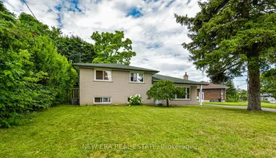 Detached in Oshawa