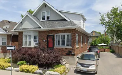 205 Celina Street Unit 1, Oshawa, On L1h 4n7