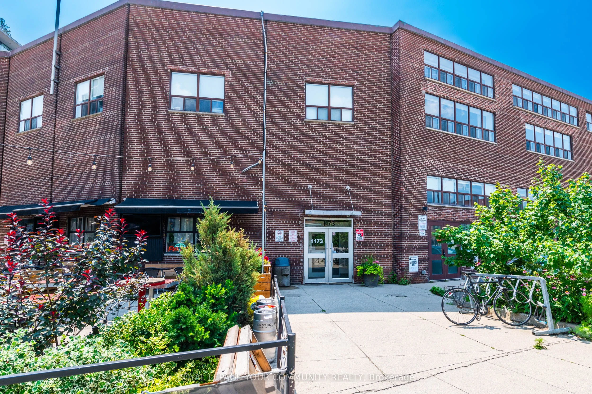 Condo Apartment in Toronto