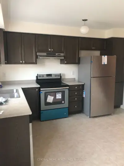 40 Camilleri Road, Ajax, On L1z 0t2