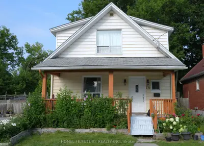 Detached in Oshawa
