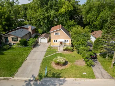 Detached in Pickering
