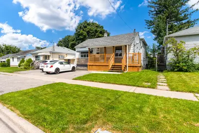 379 Nassau Street, Oshawa, On L1j 4b1