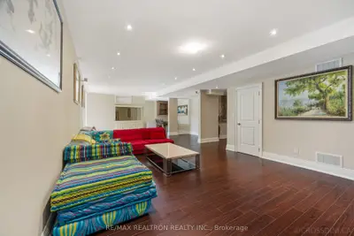 Detached in Pickering