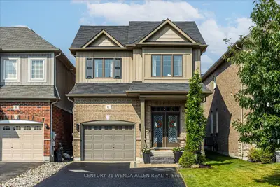 42 Arthur Trewin Street, Clarington, On L1e 0g5