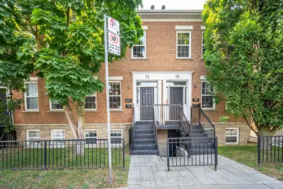 Condo Townhouse in Toronto