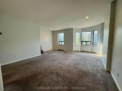 Triplex in Toronto