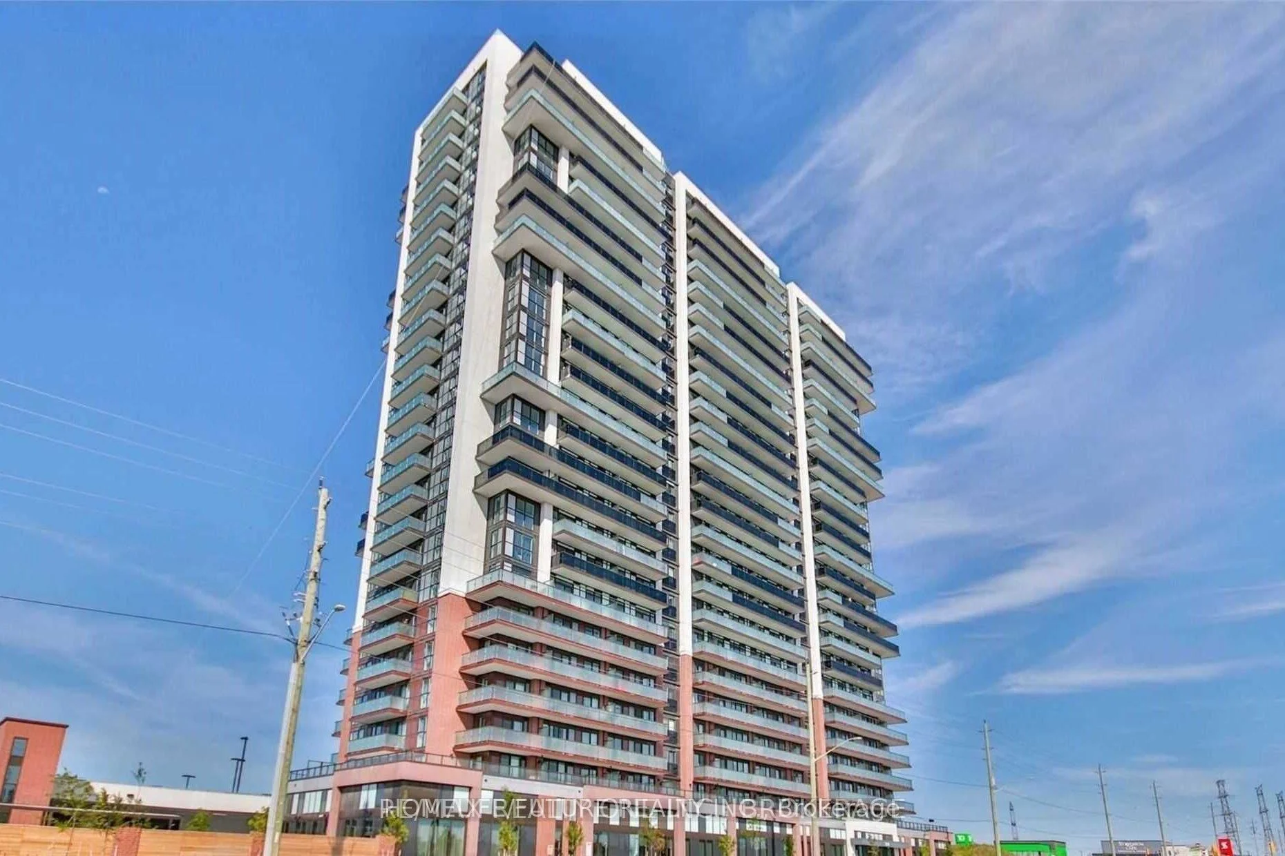 Common Element Condo in Oshawa