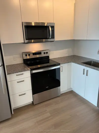 1010 Dundas Street E 212, Whitby, On L1n 2k2