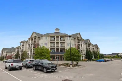 80 Aspen Springs Drive 421, Clarington, On L1c 0v4