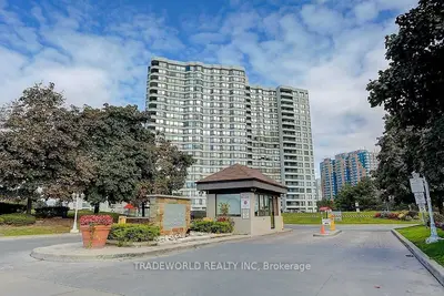 Condo Apartment in Toronto