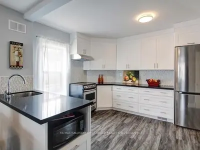 Duplex in Oshawa
