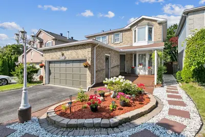 Detached in Pickering
