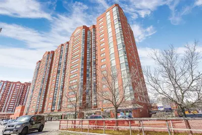 2466 Eglinton Avenue E 218, Toronto E08, On M1k 5j8