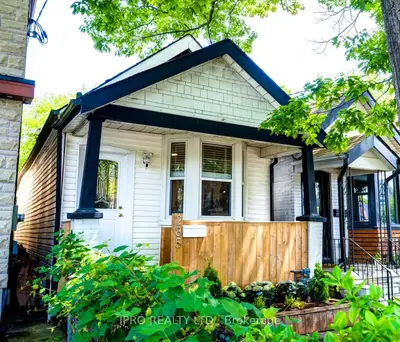 Detached in Toronto