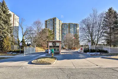 Condo Apartment in Toronto