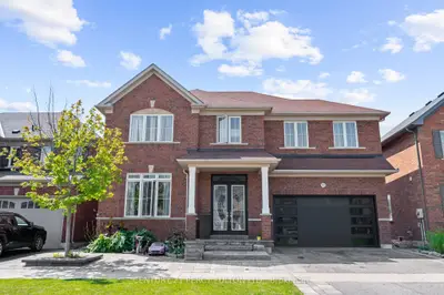 Detached in Oshawa