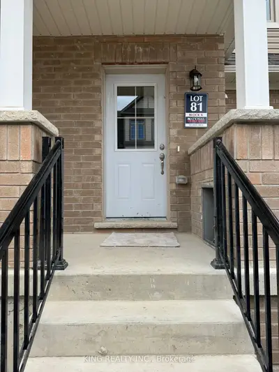 Att/Row/Townhouse in Clarington