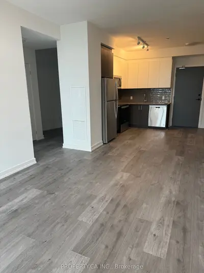 Condo Apartment in Whitby