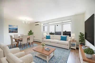Condo Apartment in Toronto
