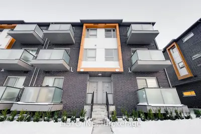Condo Townhouse in Toronto