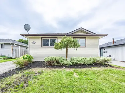Detached in Oshawa
