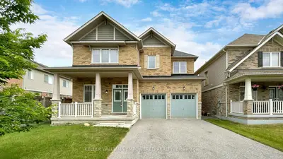 Detached in Oshawa