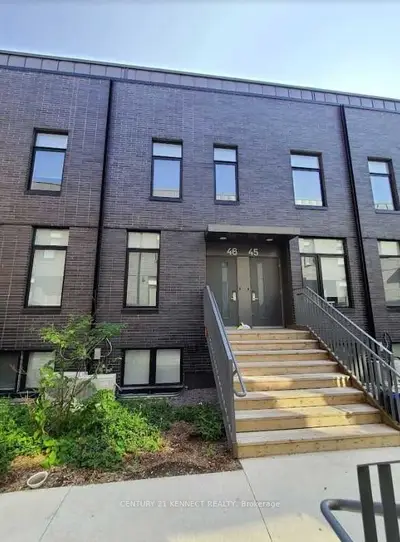 1740 Simcoe Street N 46 -rm3, Oshawa, On L1g 0c3