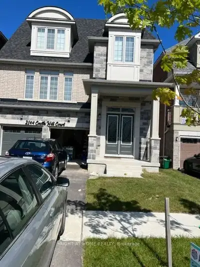 Detached in Pickering