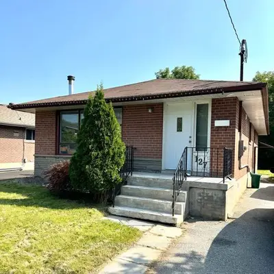 Detached in Oshawa