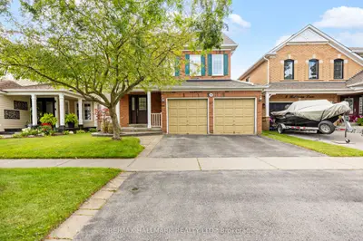 10 Holliman Lane, Ajax, On L1z 1k6
