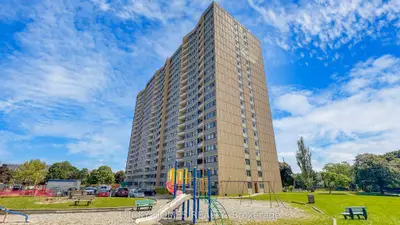 Condo Apartment in Toronto