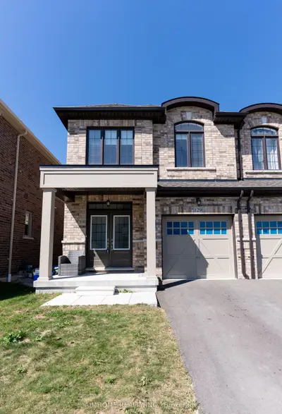 Semi-Detached in Whitby