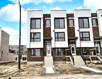Att/Row/Townhouse in Ajax