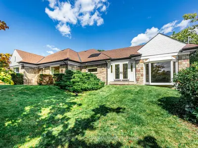 Detached in Oshawa