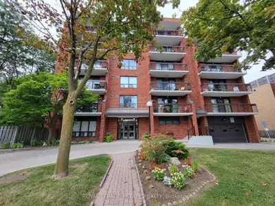 Condo Apartment in Toronto