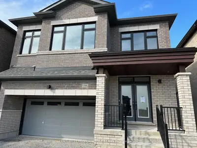 Detached in Oshawa