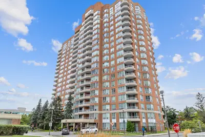 Common Element Condo in Toronto