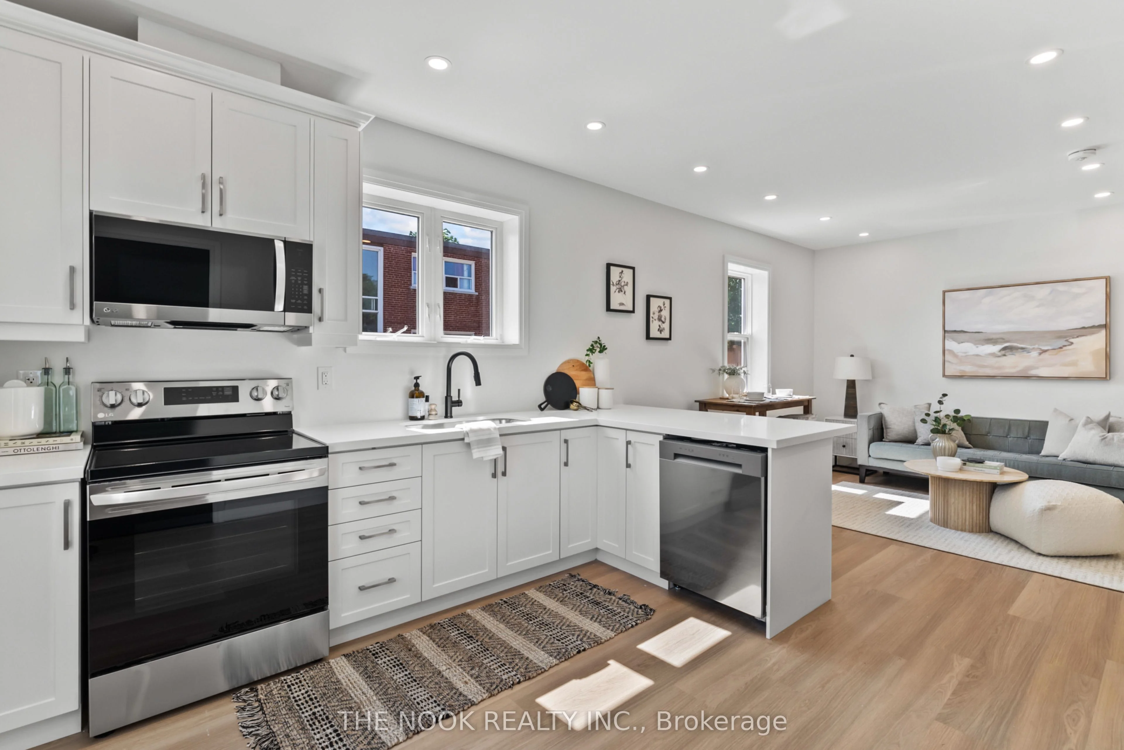 Triplex in Oshawa