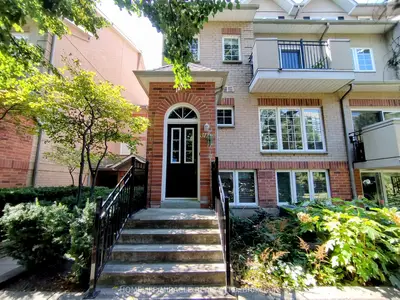 Condo Townhouse in Pickering