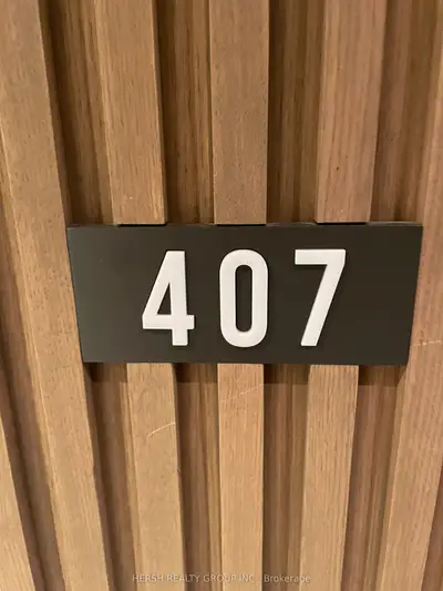 Condo Apartment in Oshawa
