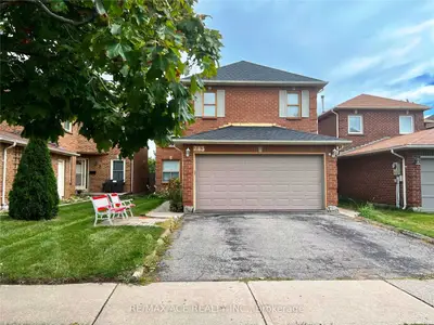 Detached in Pickering