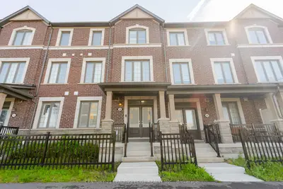 38 Fiesta Way, Whitby, On L1p 0h9