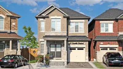 Detached in Whitby